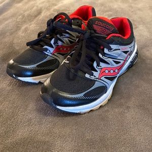 Boys size 13.5 Saucony